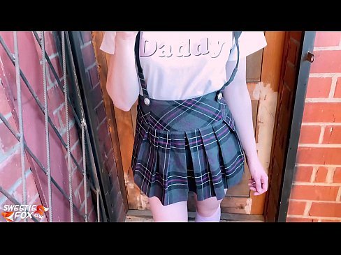 ❤️ Šolarka globoko sesa njen penis in se namesto pouka fuka. ❤️❌ Sex video pri nas ❤