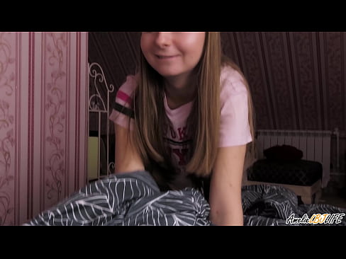 ❤️ Blondinka globoko sesa svojega prijatelja in dobi spermo v usta ❤️❌ Sex video pri nas ❤