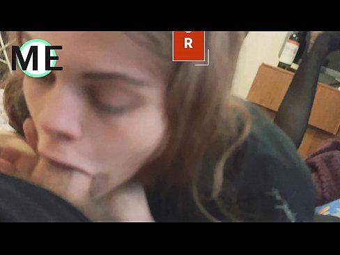 ❤️ Grlo kurac, raztrgane hlačne nogavice in raztrgane pete lepo spoznati ❤️❌ Sex video pri nas ❤